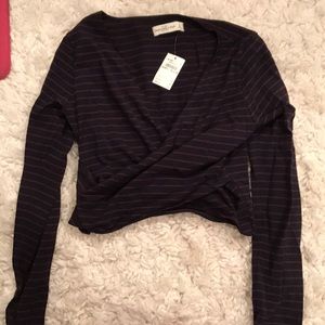 NWT Abercrombie wrap crop top